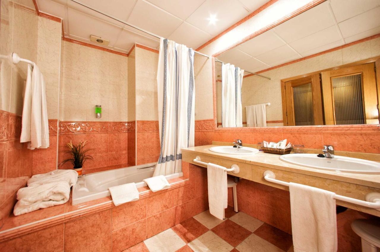 Hotel Torrepalma Alcala La Real Δωμάτιο φωτογραφία